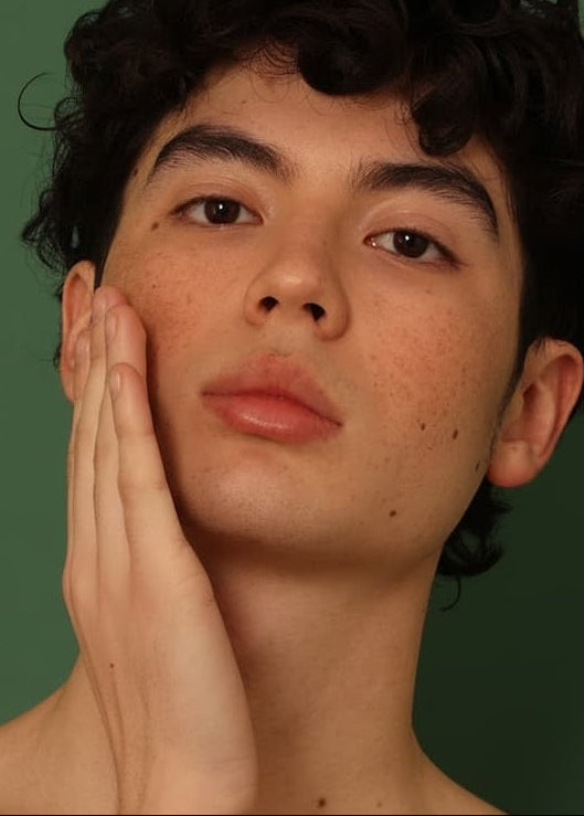 What Are Razor Bumps — and Why Are They So Hard to Clear?