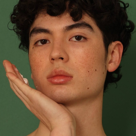 Stay Clear Victory Cream Cleanser being applied to the face – a gentle, hydrating cleanser that deeply cleans without stripping moisture, leaving skin soft and refreshed.